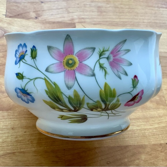 Richmond Wild Anemone Sugar Bowl & Creamer - Picture 7 of 9